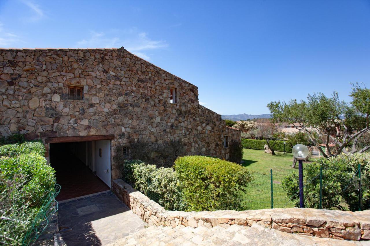 Porto Coda Cavallo Beach House A 300 Mt Dal Mare, Con Terrazza Panoramica 산테오도로 외부 사진